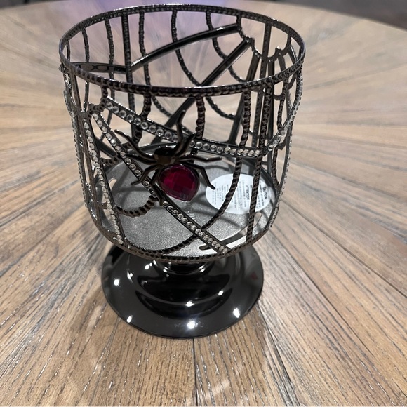 Bath & Body Works Halloween Purple Gem Silver Spider Web 3-Wick Candle Pedestal - Picture 11 of 15